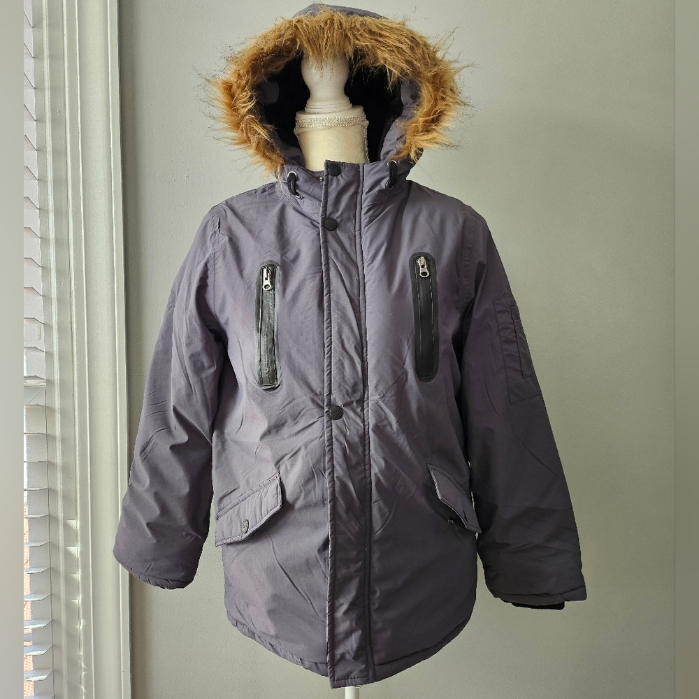 Euc winter coat with fur hood